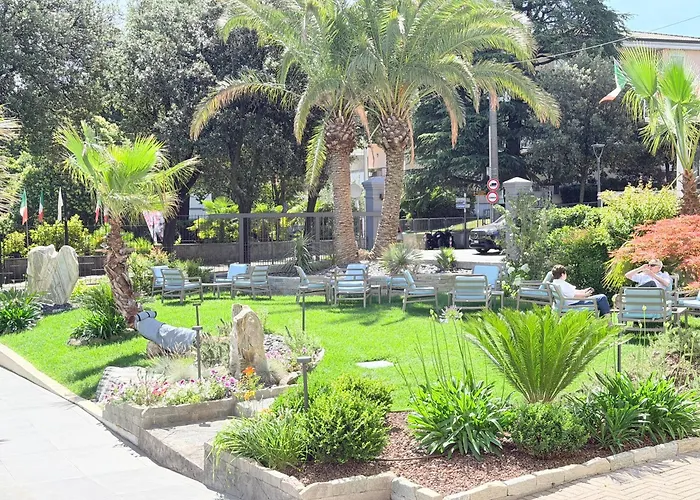 Hotel Benaco
